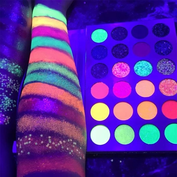 ENCHANTED GLOW IN THE DARK EYESHADOW PALLET